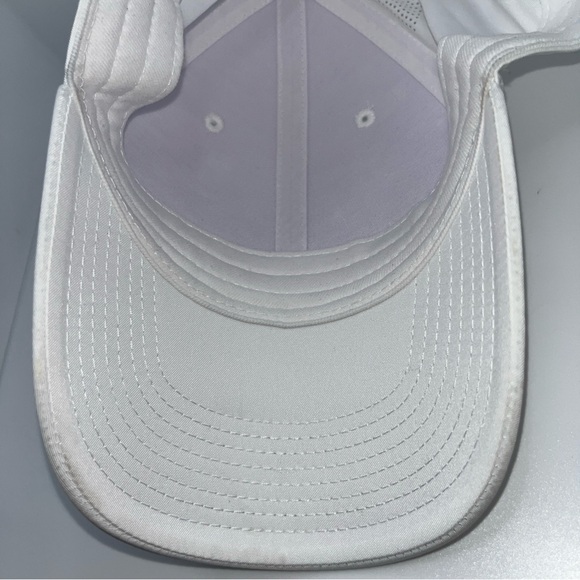 OOFOS Cool Down Cap Unisex White Breathable Running Wicking Baseball Hat - Picture 6 of 7